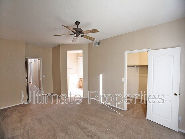 Building Photo - 8865 N 66th Dr