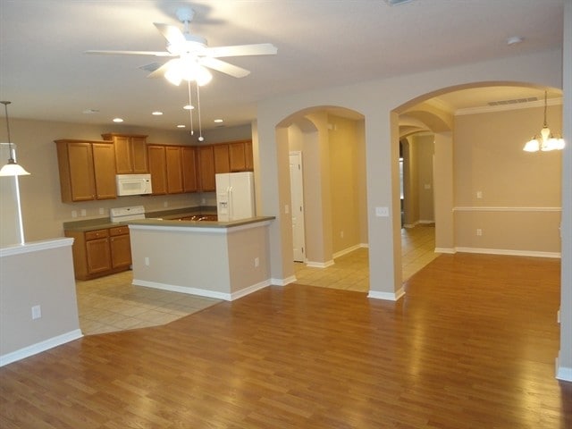 Building Photo - 30652 Palmerston Pl