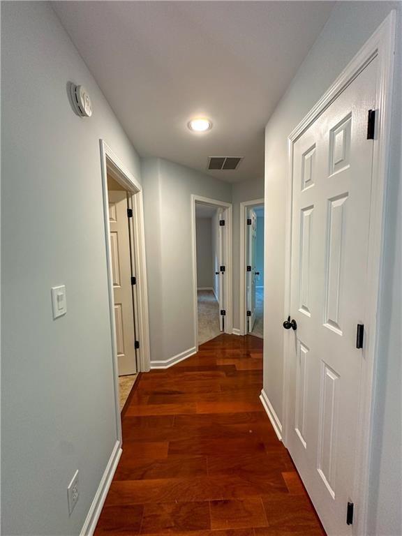 Building Photo - 3255 Park Chase