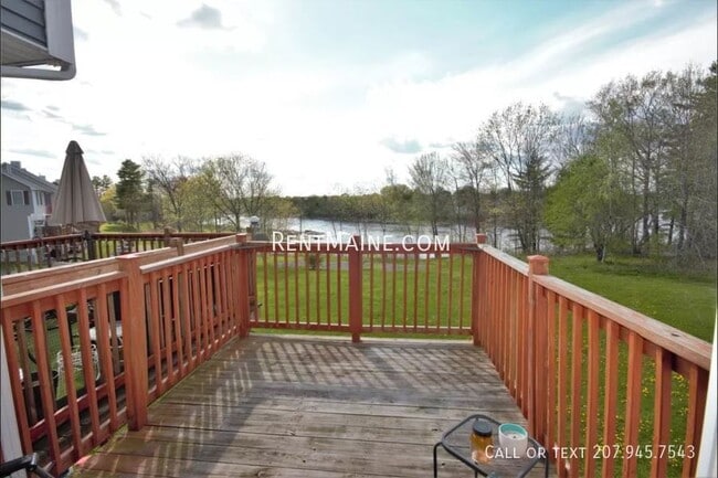 Building Photo - 20 River Village Dr