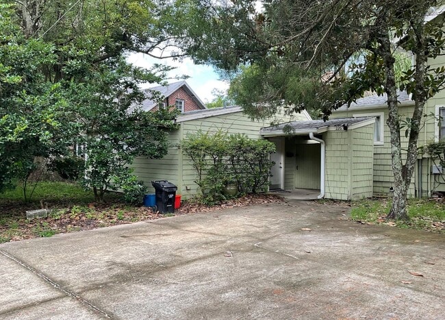 Primary Photo - 1 Bed 1 Bath in Duckpond