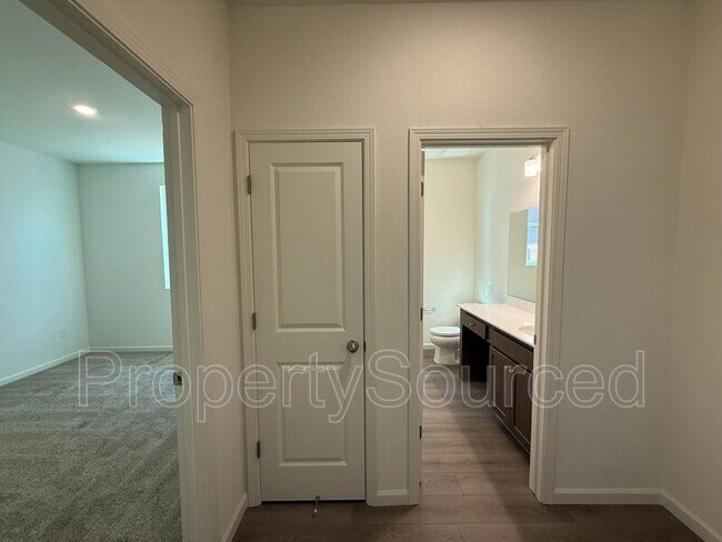 Building Photo - 2454 Cortese St