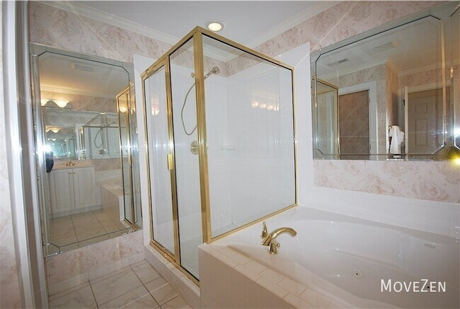 Building Photo - 111 Spencer Farlow Dr-
