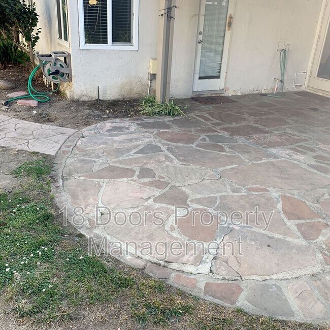 Building Photo - 5169 Tipton St