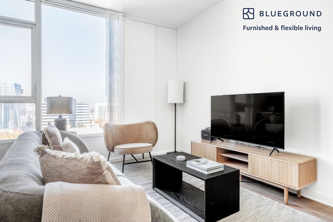 Building Photo - 1 Market St