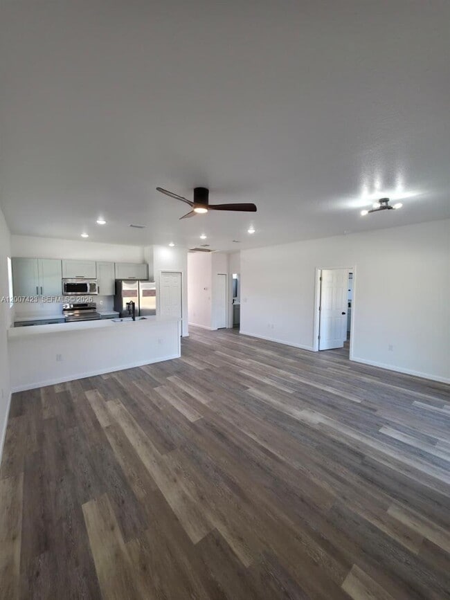 Building Photo - 14659 SW 22nd Pl