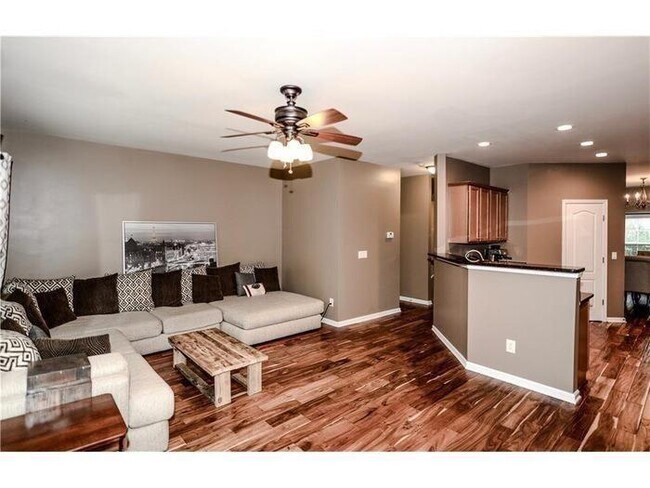 Building Photo - 2657 Cedar Dr