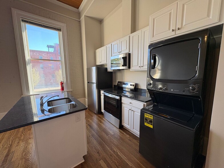 Interior Photo - Lofts at Poplar Pointe