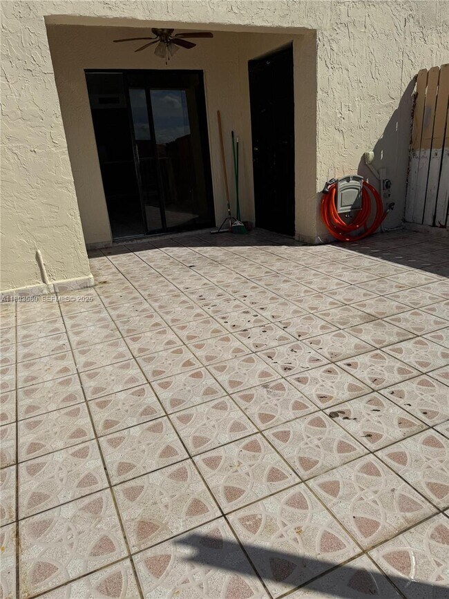 Building Photo - 5530 W 26th Ct