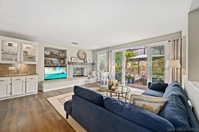 Building Photo - 3231 Canyon View Dr