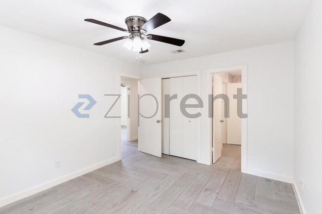 Building Photo - 2311 Singletree Ave