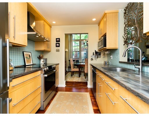 Building Photo - 30 Monument Sq