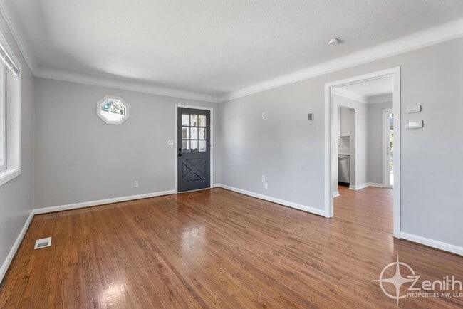 Building Photo - 4207 NE 59th Ave