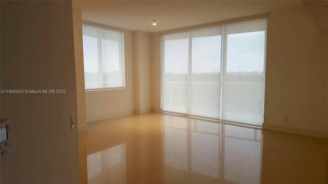 Building Photo - 4250 Biscayne Blvd