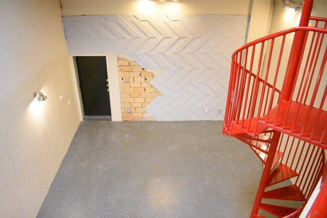 Building Photo - City Street Lofts-One of a Kind Property i...