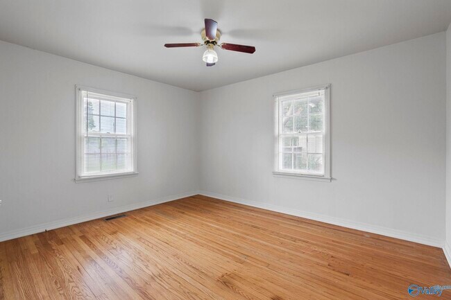 Building Photo - 2305 Andrew Jackson Way NE