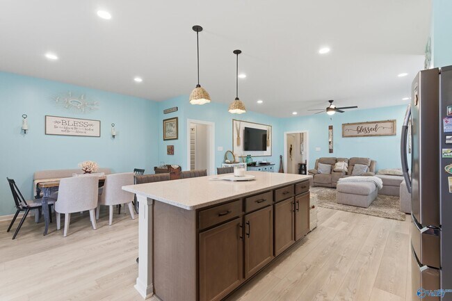 Building Photo - 221 Willie Sanders Dr