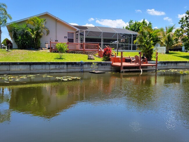 Dock - 704 SW 11th Pl