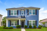 Building Photo - 3230 Roundabout Dr