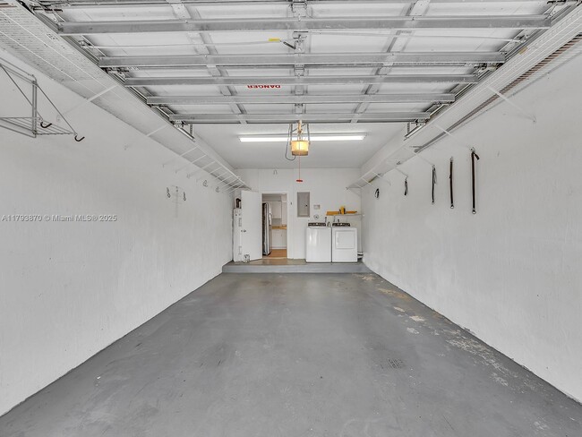 Building Photo - 1458 Coronado Rd
