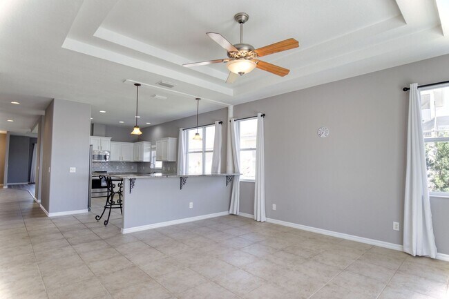 Building Photo - Annual Pool Home in The Stoneybrook Community of Venice!