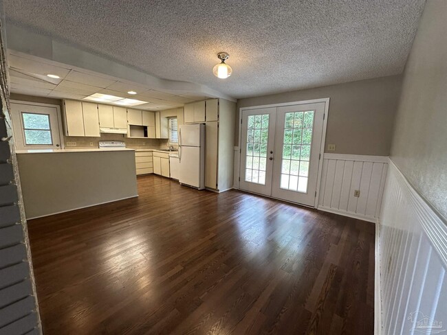 Building Photo - 3955 San Gabriel Dr