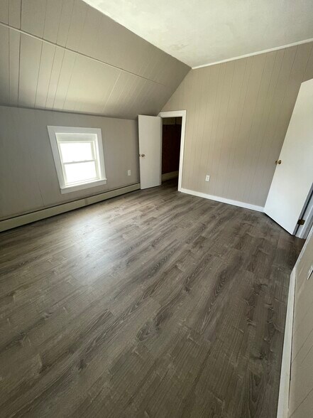 Second floor bedroom 1 - 55 Dartmouth St