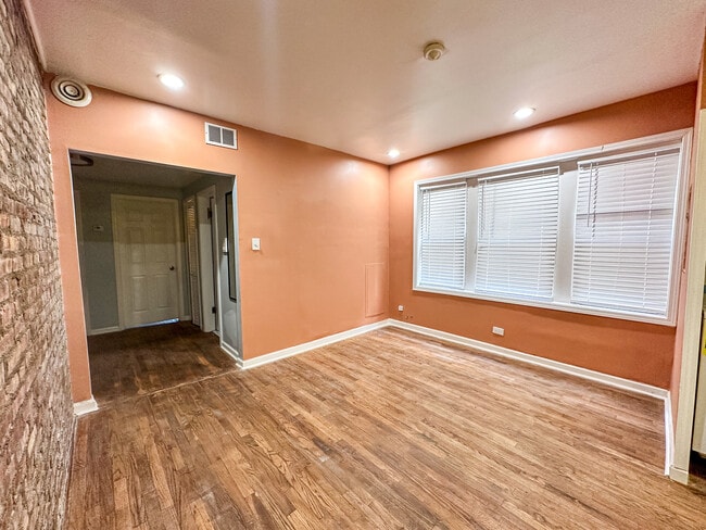 Building Photo - 7926 S Luella Ave