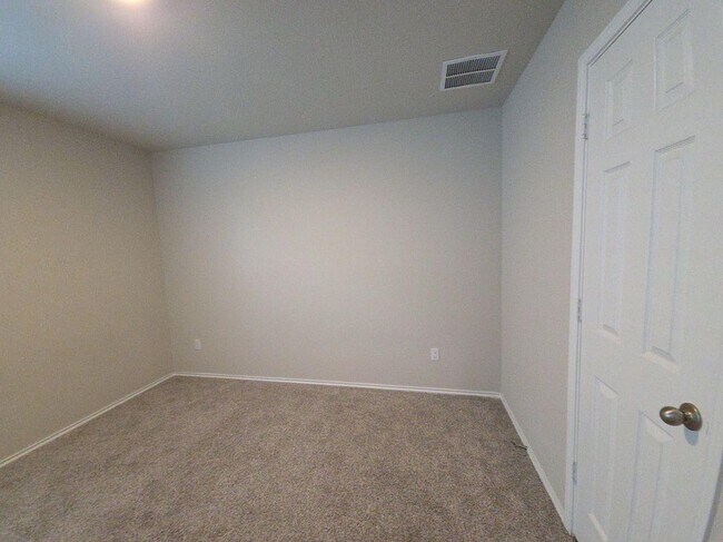 Building Photo - 7005 Luella Dr