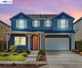 Building Photo - 3010 Rio Grande Dr