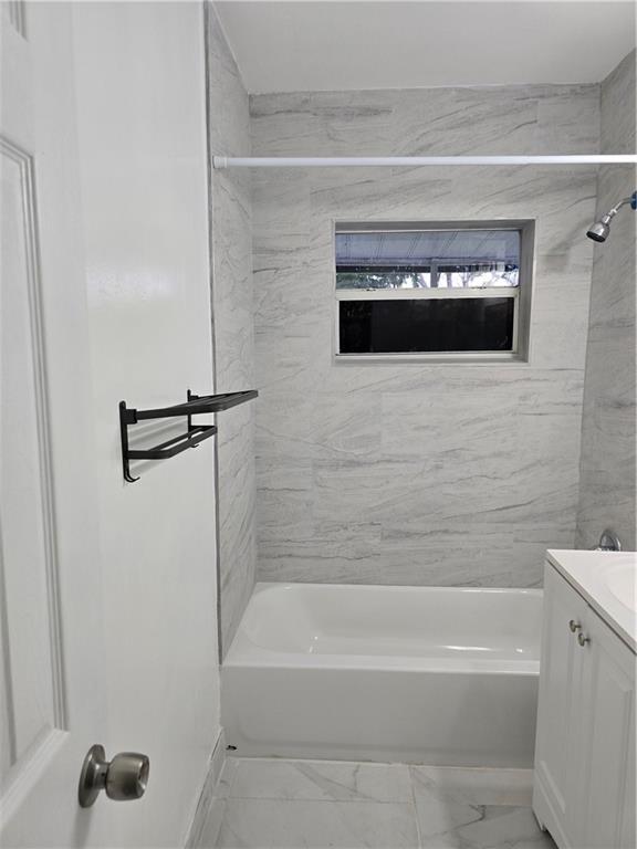 Building Photo - 1601 NE 182nd St