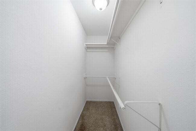 Building Photo - 727 Bunker Hill Rd