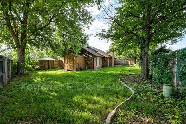 Building Photo - 3619 Chatham Ct