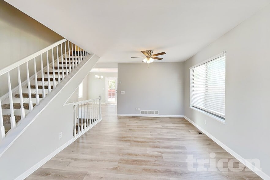 Building Photo - 3812 S Ceylon Way