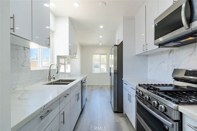 Building Photo - 11051 Quill Ave