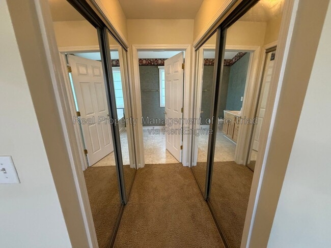 Building Photo - 5101 Ivystone Ln