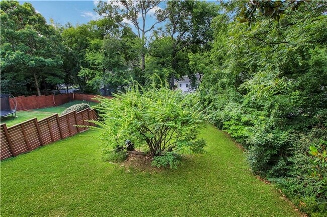 Building Photo - 925 Highland Terrace NE