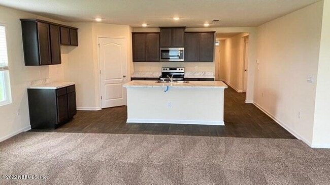 Building Photo - 3541 Lawton Pl