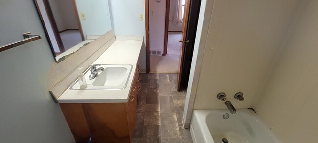 Building Photo - 421 Prentis Ave