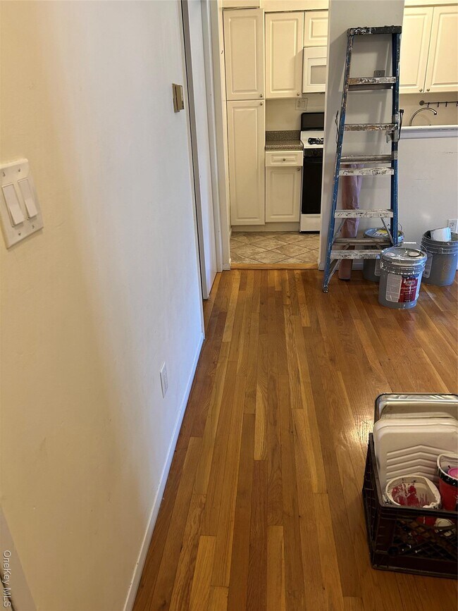 Building Photo - 7 Charles Ln