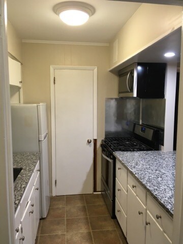 Building Photo - 312 Jagoe St