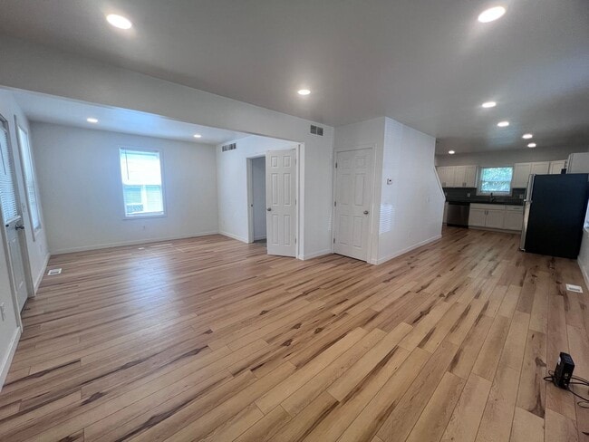 Building Photo - Charming 3-Bedroom Home in Grand Rapids!