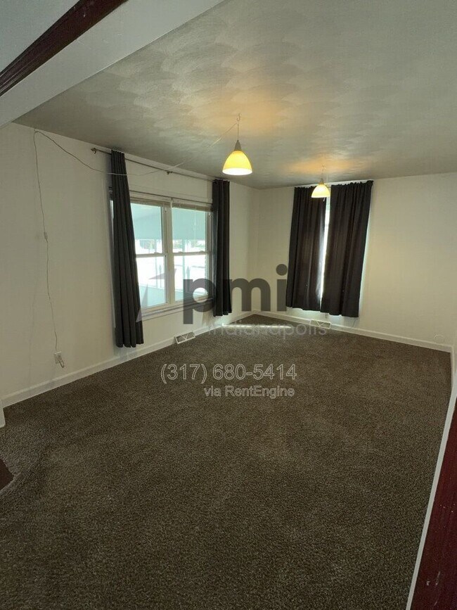 Building Photo - 635 Phaeton Pl