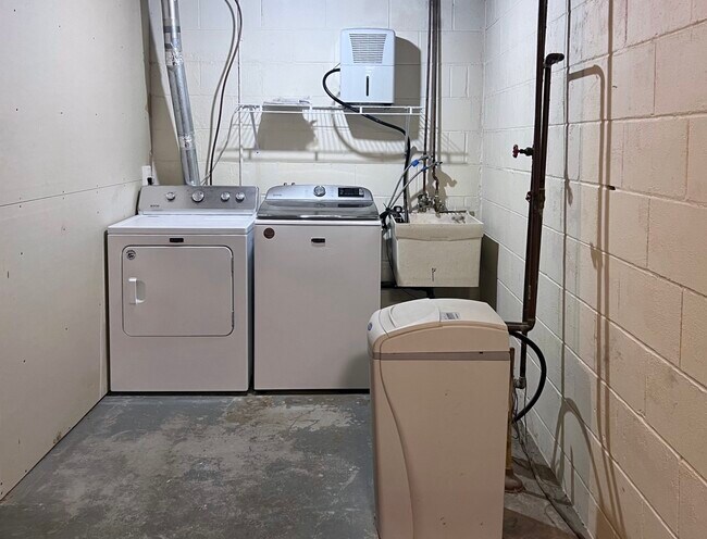 Laundry Room - 6649 Homestead Avenue Ct S