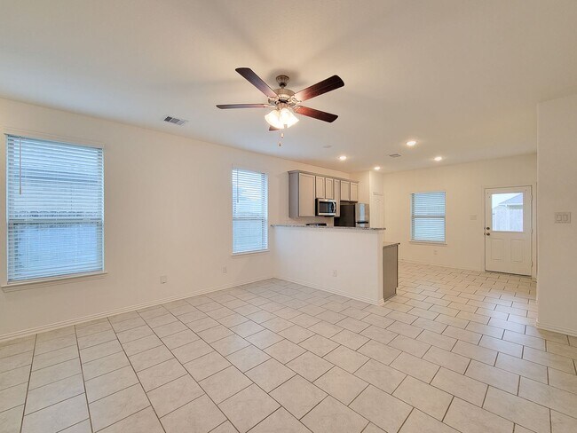 Building Photo - 31351 Horseshoe Meadow Bend Ln