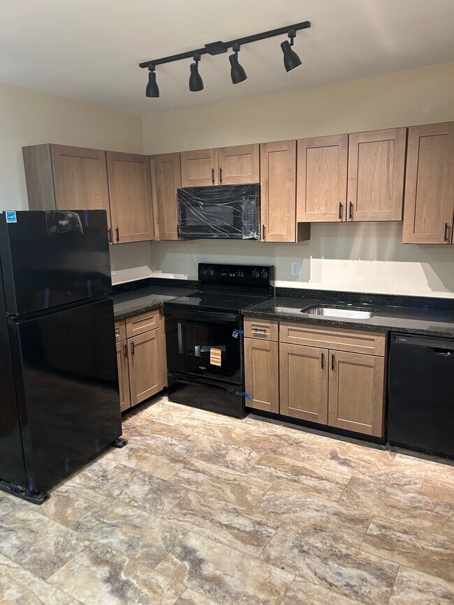 Building Photo - 1600 N Broom St