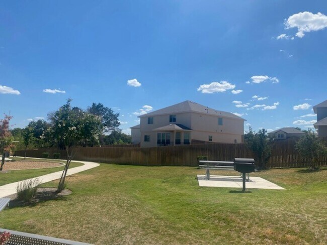 Building Photo - 1816 Cow House Ct