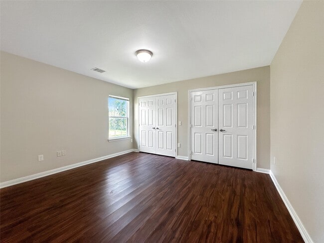 Building Photo - 7426 Blue Jay Dr