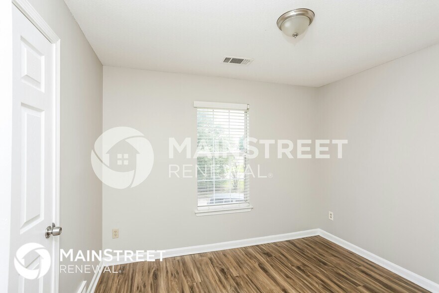 Building Photo - 6334 Farm Hill Dr