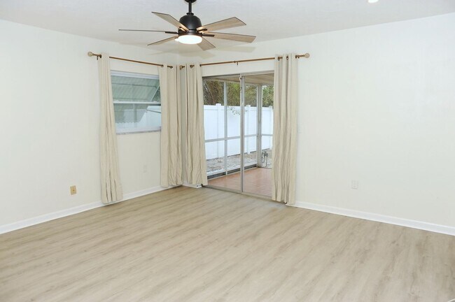 Building Photo - Naples Park - 3 Bedroom/2 Bath - Annual Rental